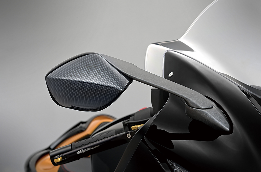 GSX1300R 碳纖後照鏡蓋