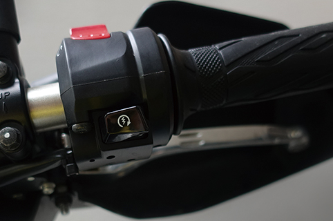 一鍵啟動智能開關